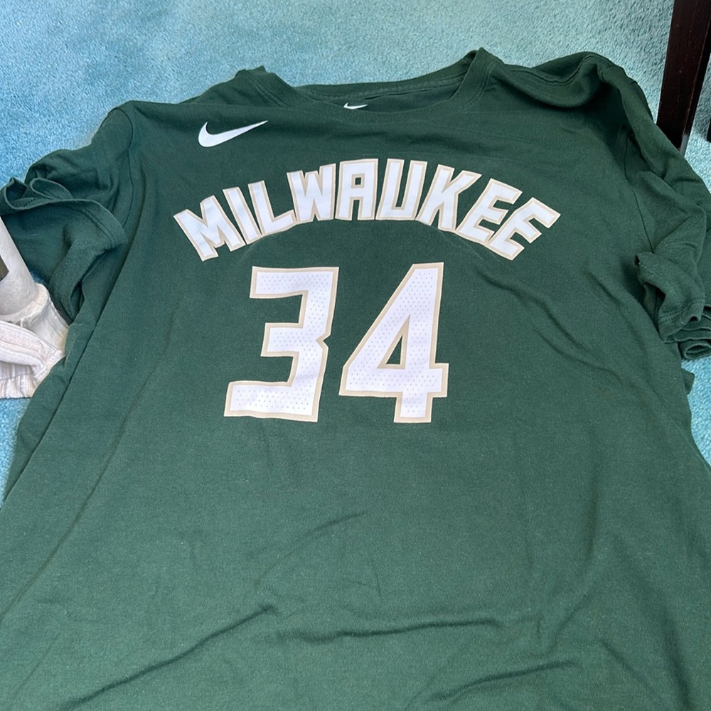 Giannis Antetokounmpo Nike t-shirt jersey